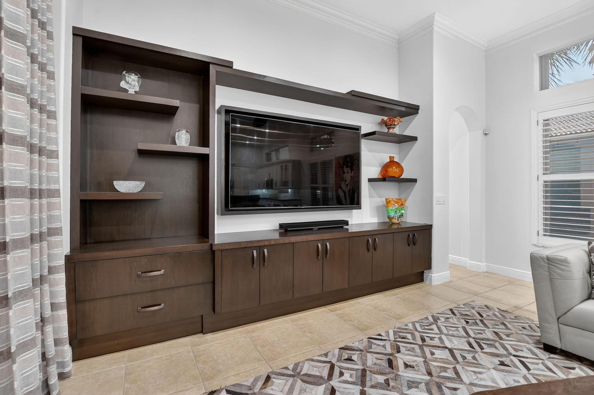 Mizner Country Club - Residential