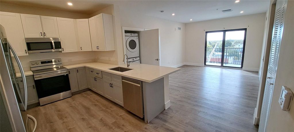 Photo of 3801 Davie Boulevard #405, Fort Lauderdale, FL 33312 (MLS # F10551099)
