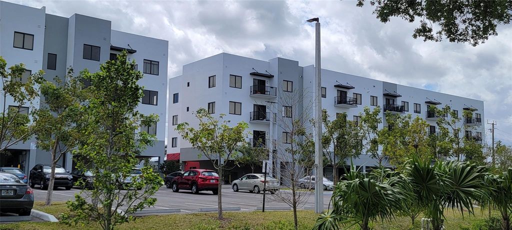 Photo of 3801 Davie Boulevard #405, Fort Lauderdale, FL 33312 (MLS # F10551099)