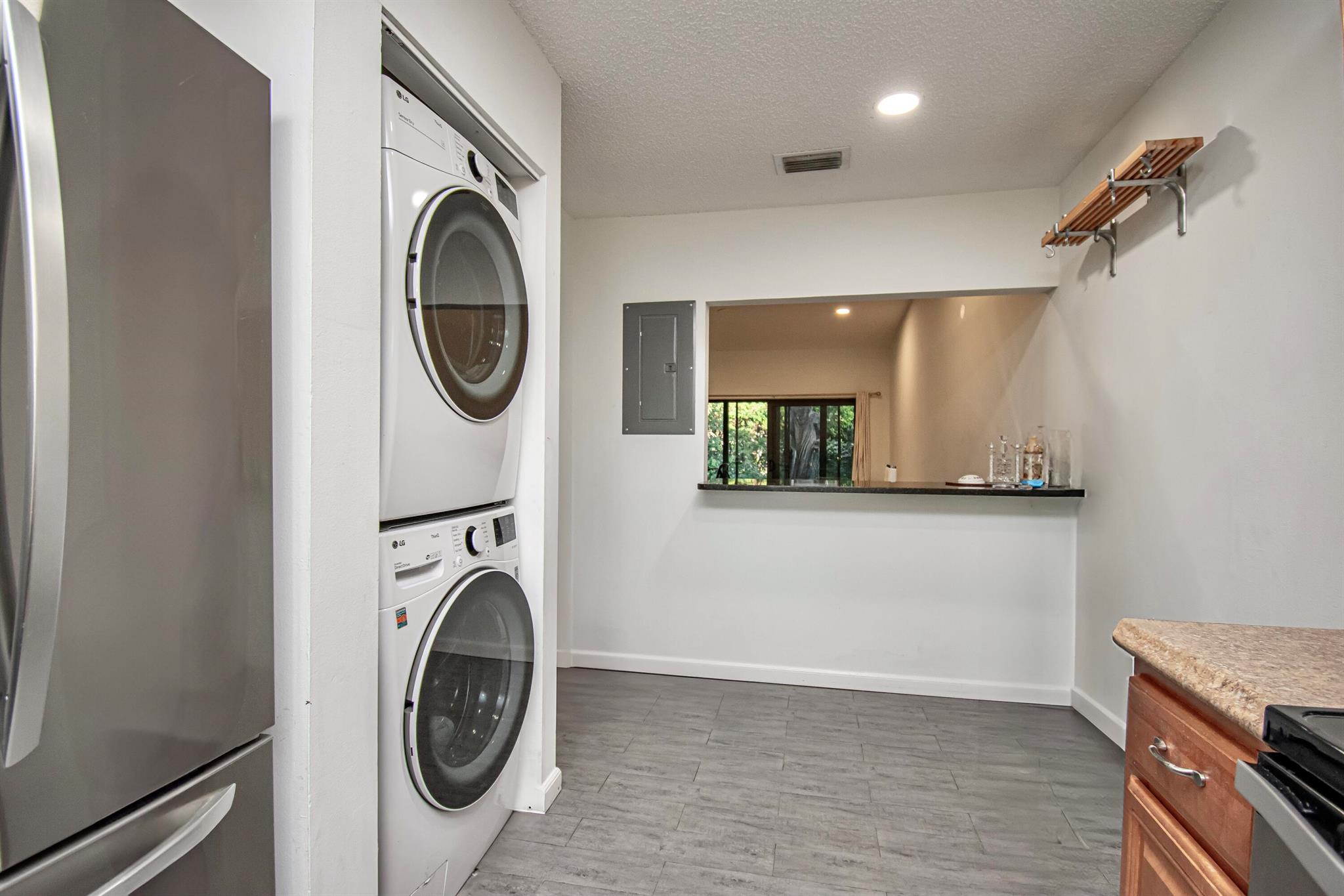 THORNHILL GLEN - Residential