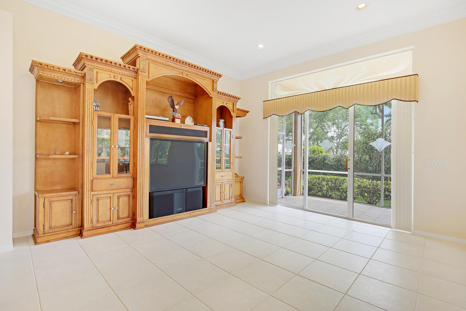 HUNTINGTON WALK 1 - Residential