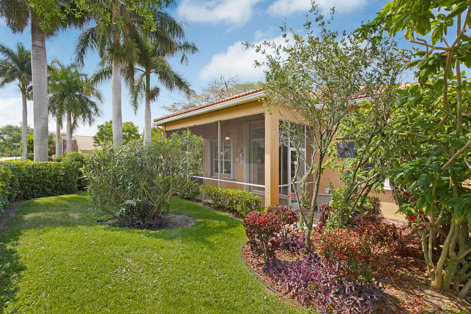 HUNTINGTON WALK 1 - Residential