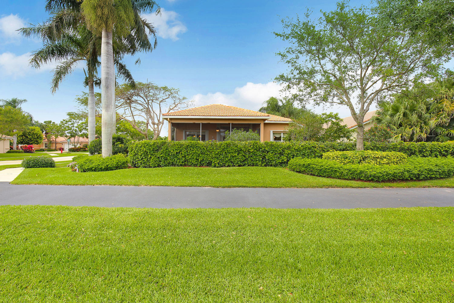 HUNTINGTON WALK 1 - Residential