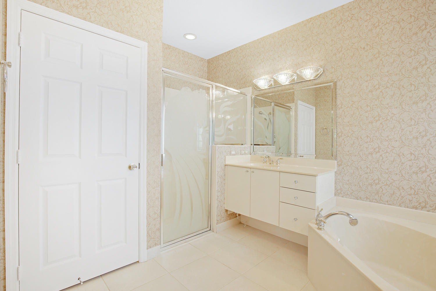 HUNTINGTON WALK 1 - Residential