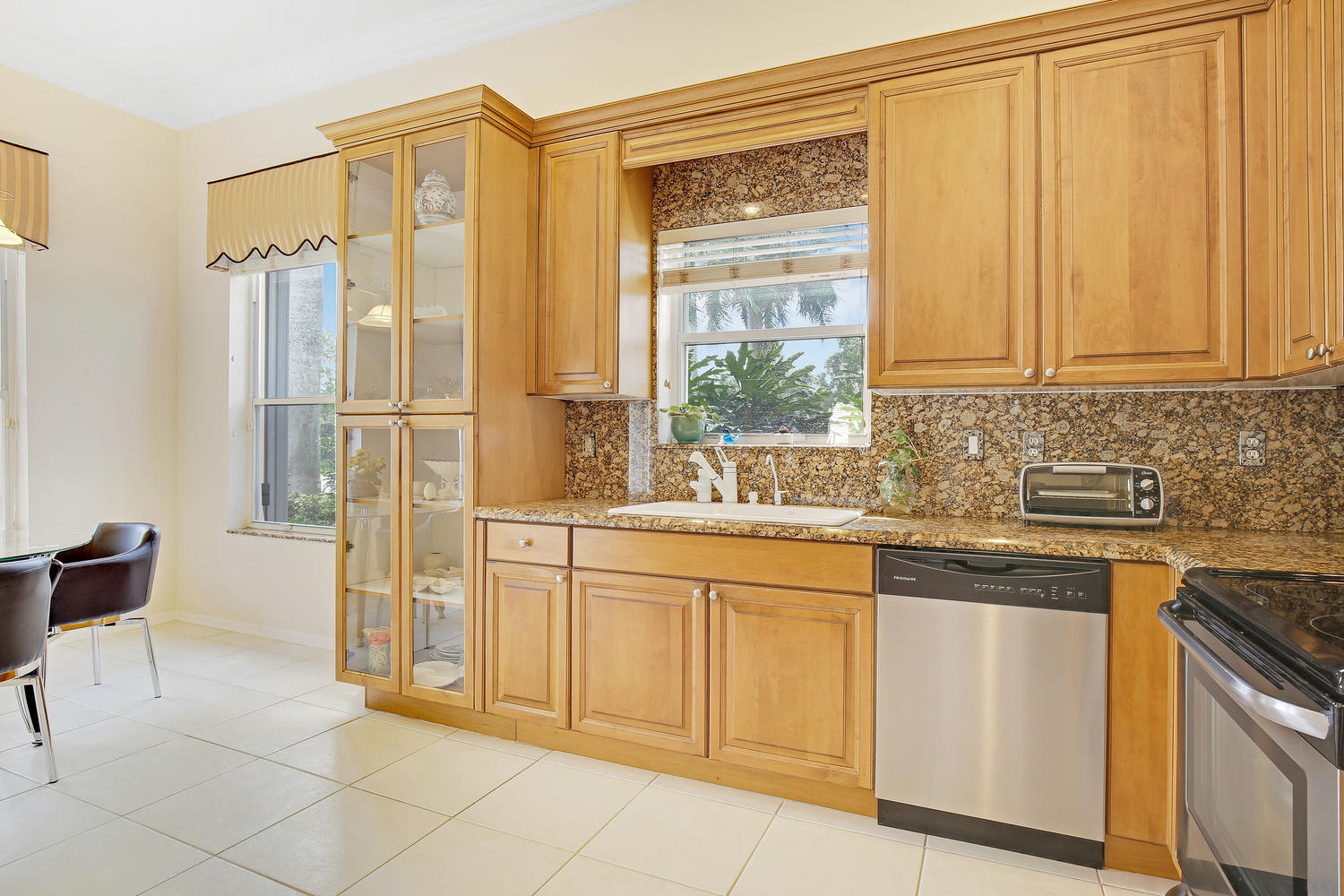 HUNTINGTON WALK 1 - Residential