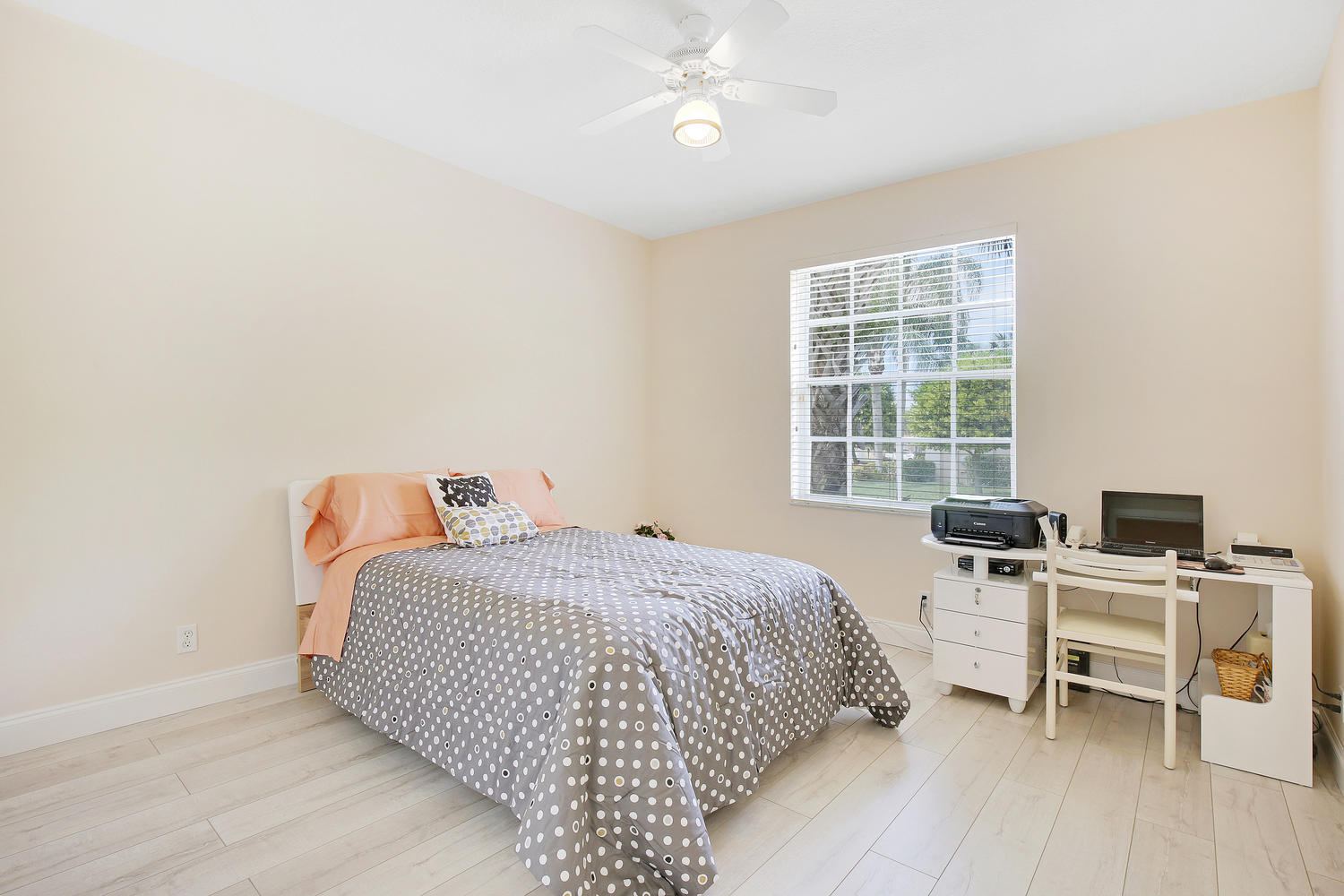 HUNTINGTON WALK 1 - Residential