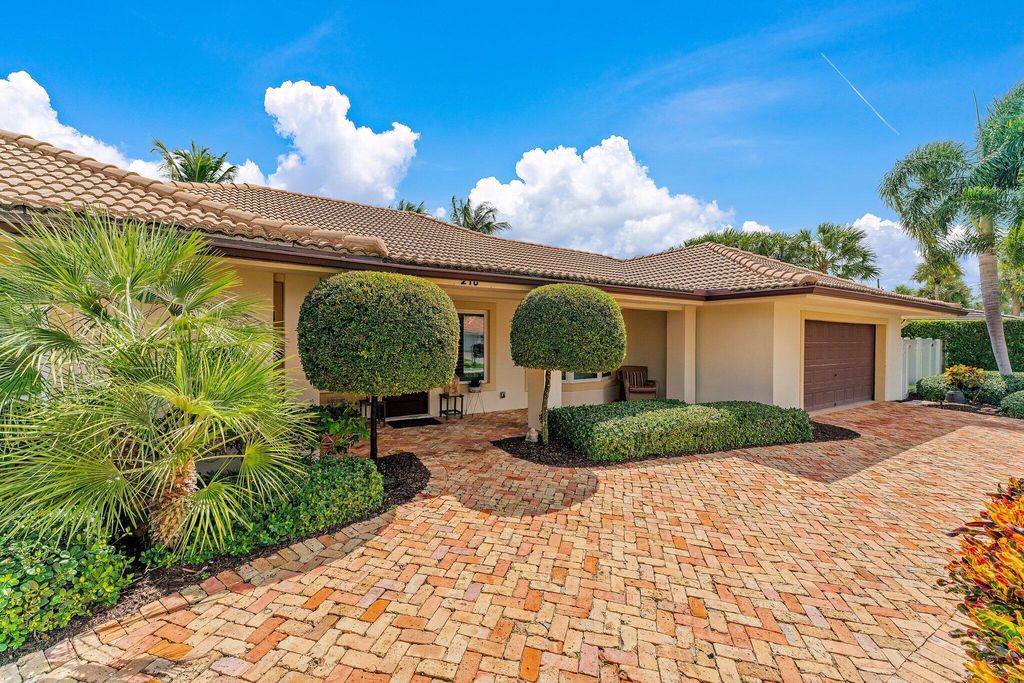 Photo of 210 Golfview Drive, Tequesta, FL 33469 (MLS # R10922902)