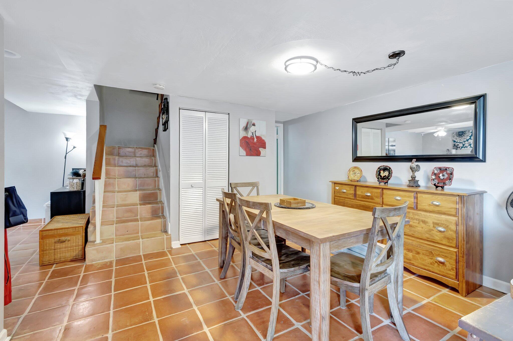 FRENCH QUARTER 3 - Residential Lease