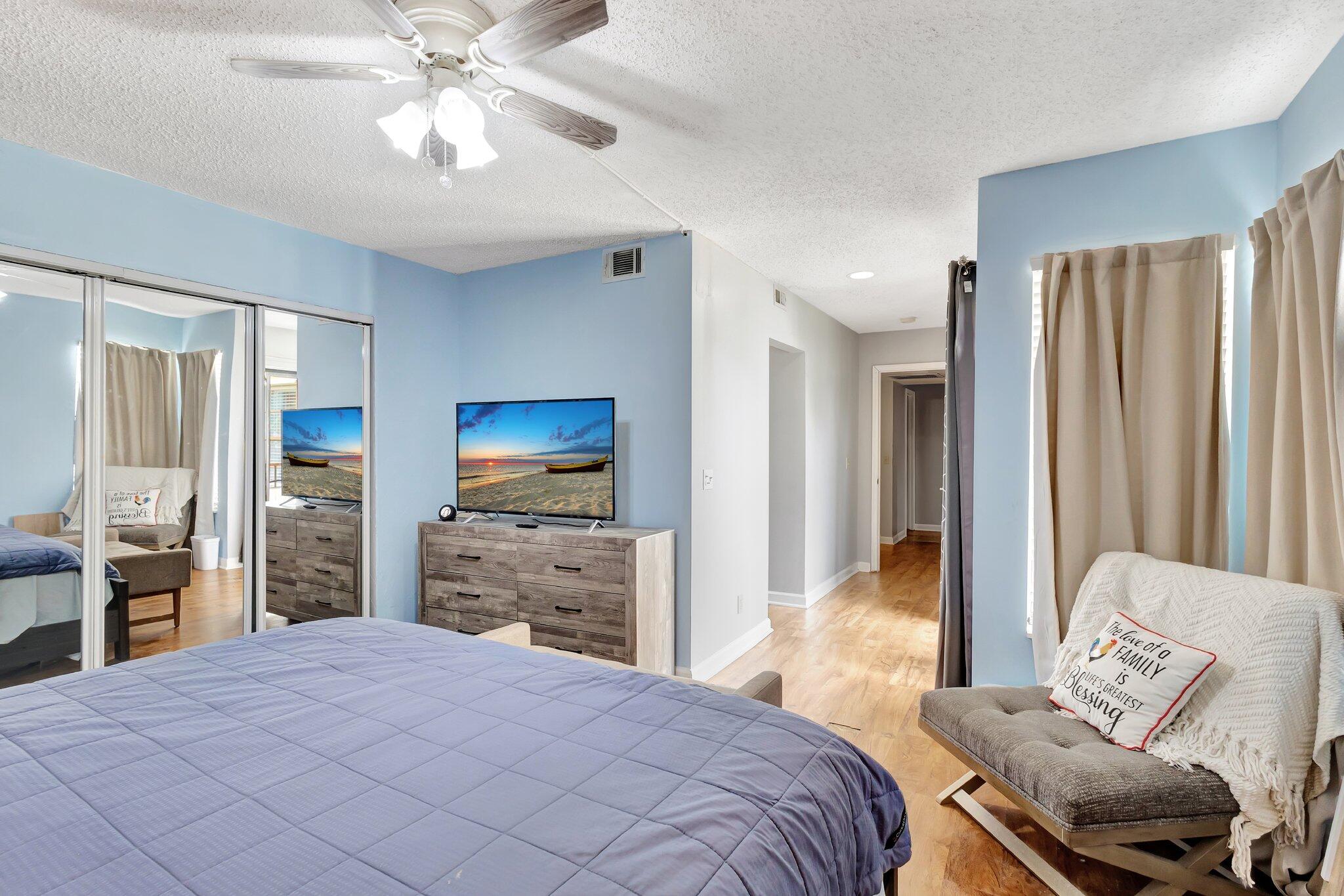 FRENCH QUARTER 3 - Residential Lease