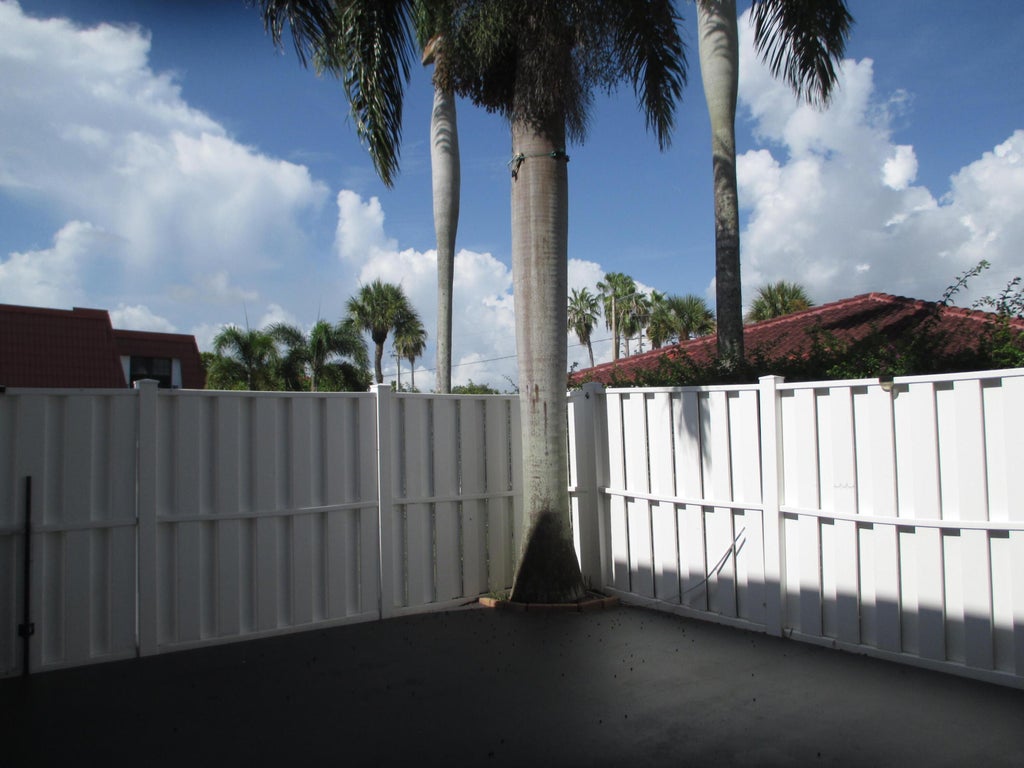 Photo of 1437 PRINCETON Lane, Boynton Beach, FL 33426 (MLS # B26068350)