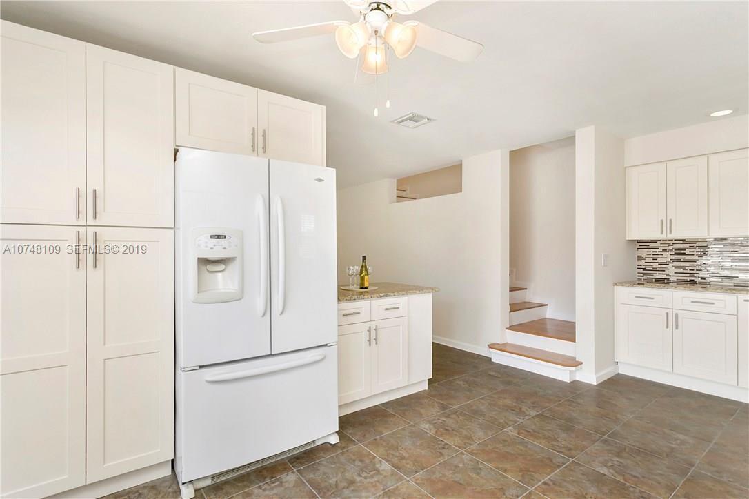 1437 PRINCETON Lane