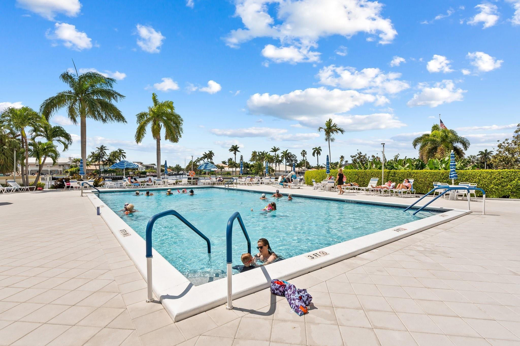 Coral Ridge Towers North - Residential