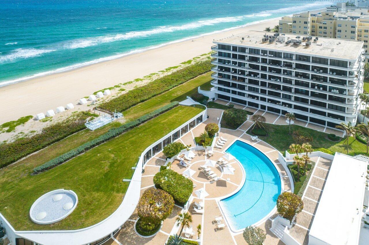 BEACH POINT COND DECL FIL - Residential