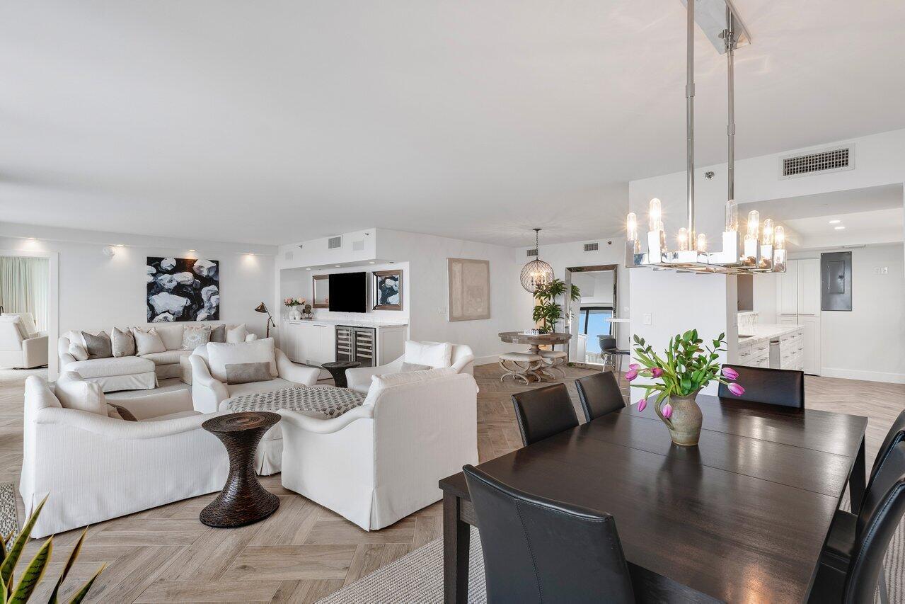 BEACH POINT COND DECL FIL - Residential