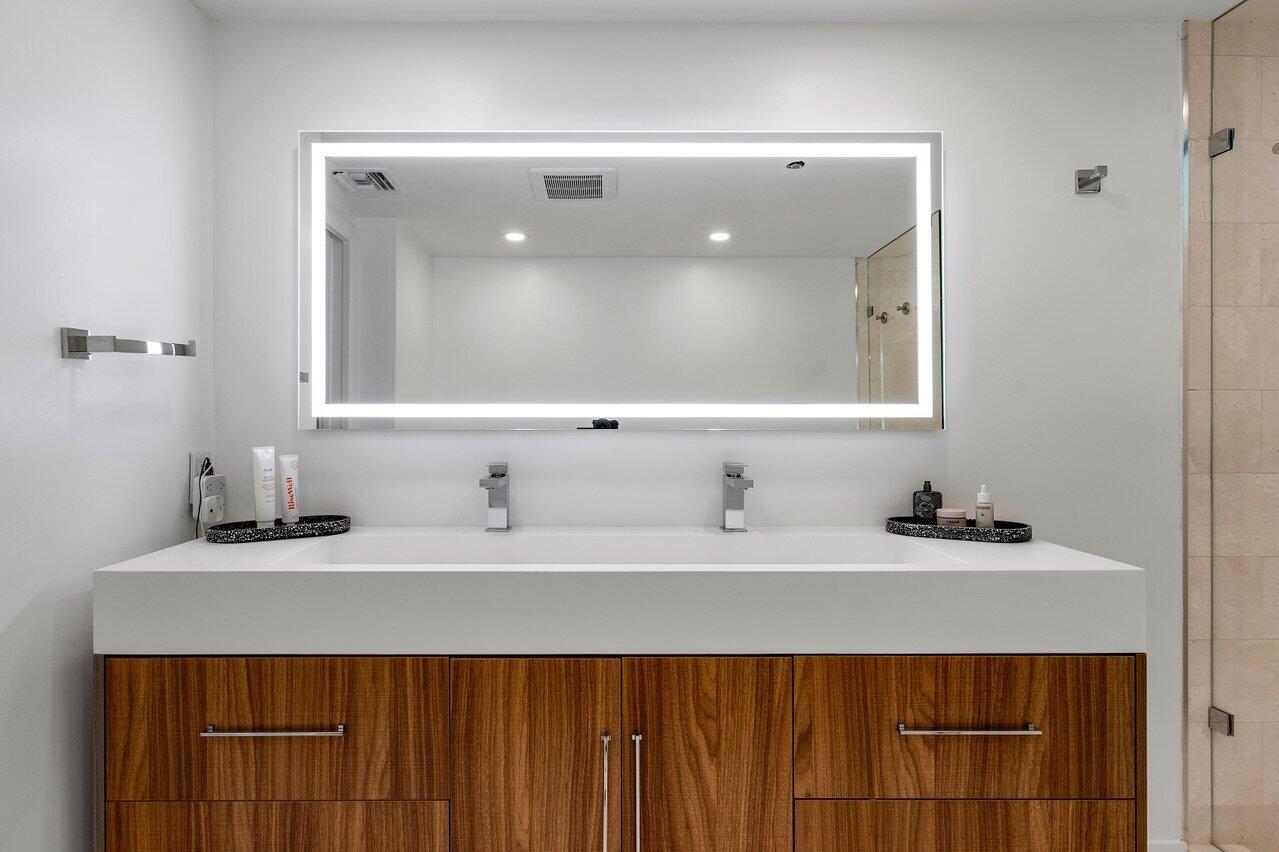 BEACH POINT COND DECL FIL - Residential