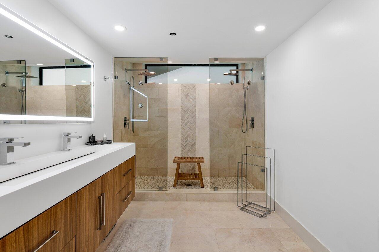 BEACH POINT COND DECL FIL - Residential