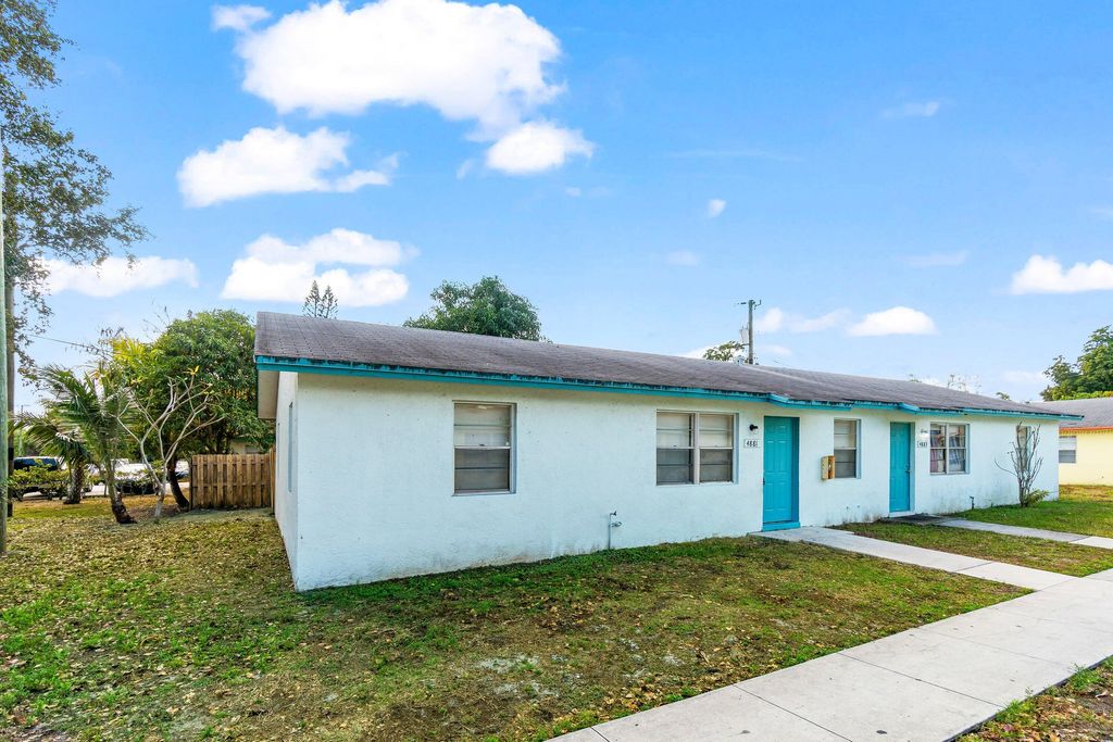 Photo of 4881 Gulfstream Road, Lake Worth, FL 33461 (MLS # R11165015)