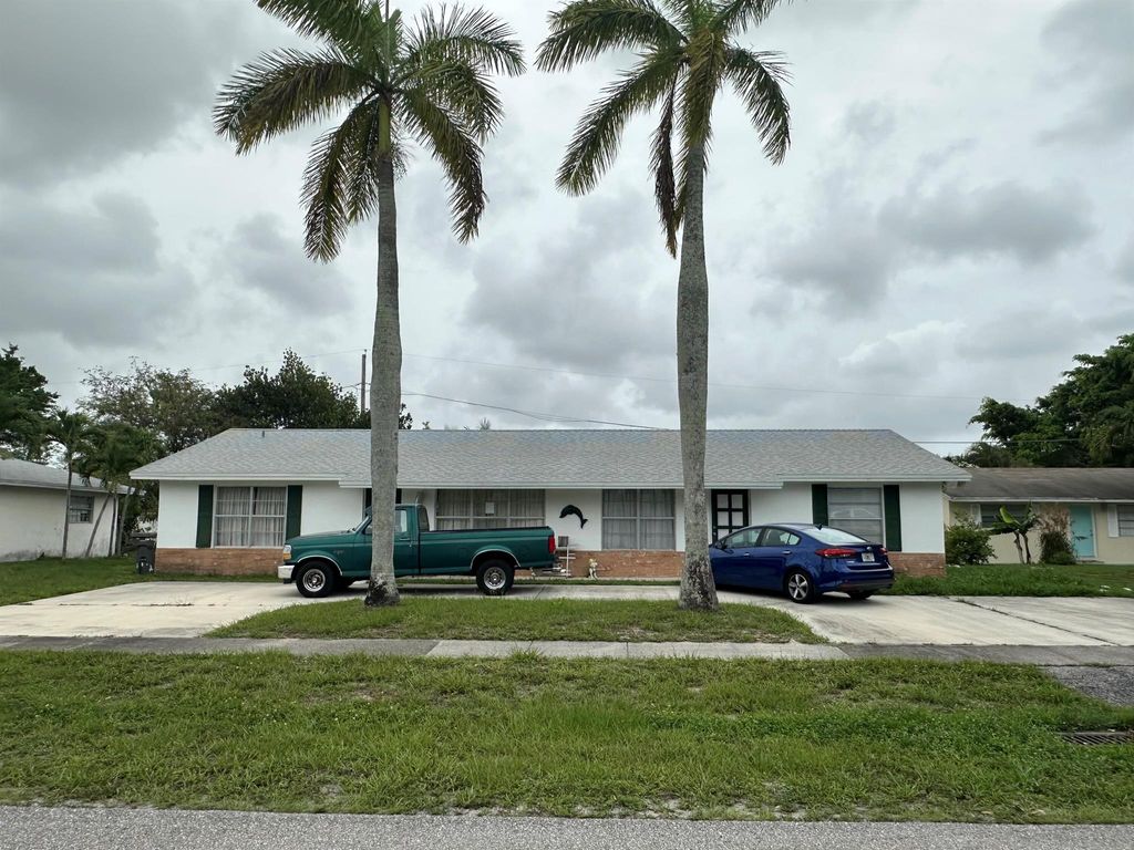 Photo of 3797 E Roan Court, Palm Beach Gardens, FL 33403 (MLS # R11107023)