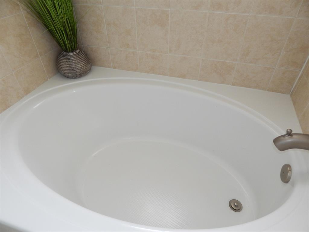 BEXLEY PARK - Residential Lease