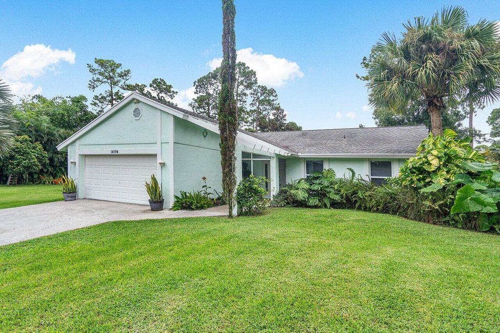 Photo of 14194 82nd Lane N, Loxahatchee, FL 33470 (MLS # R11027553)