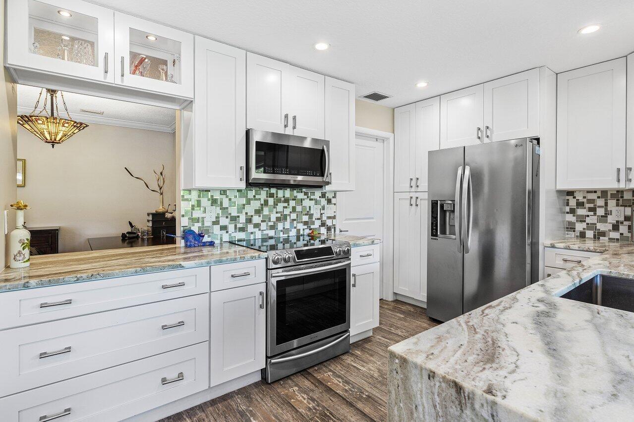 401 French Royale Circle