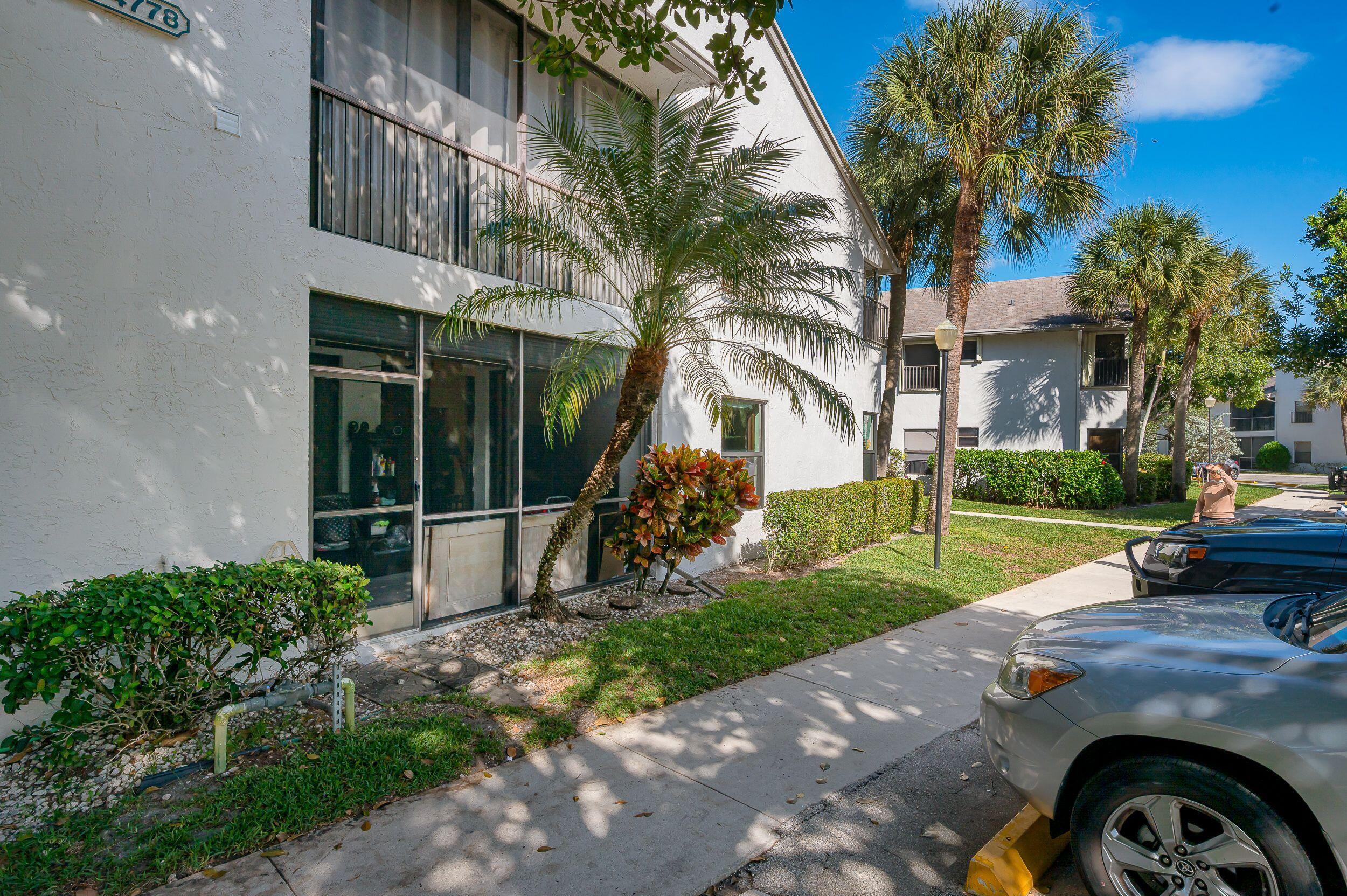 4772 NW 22nd Street 42122