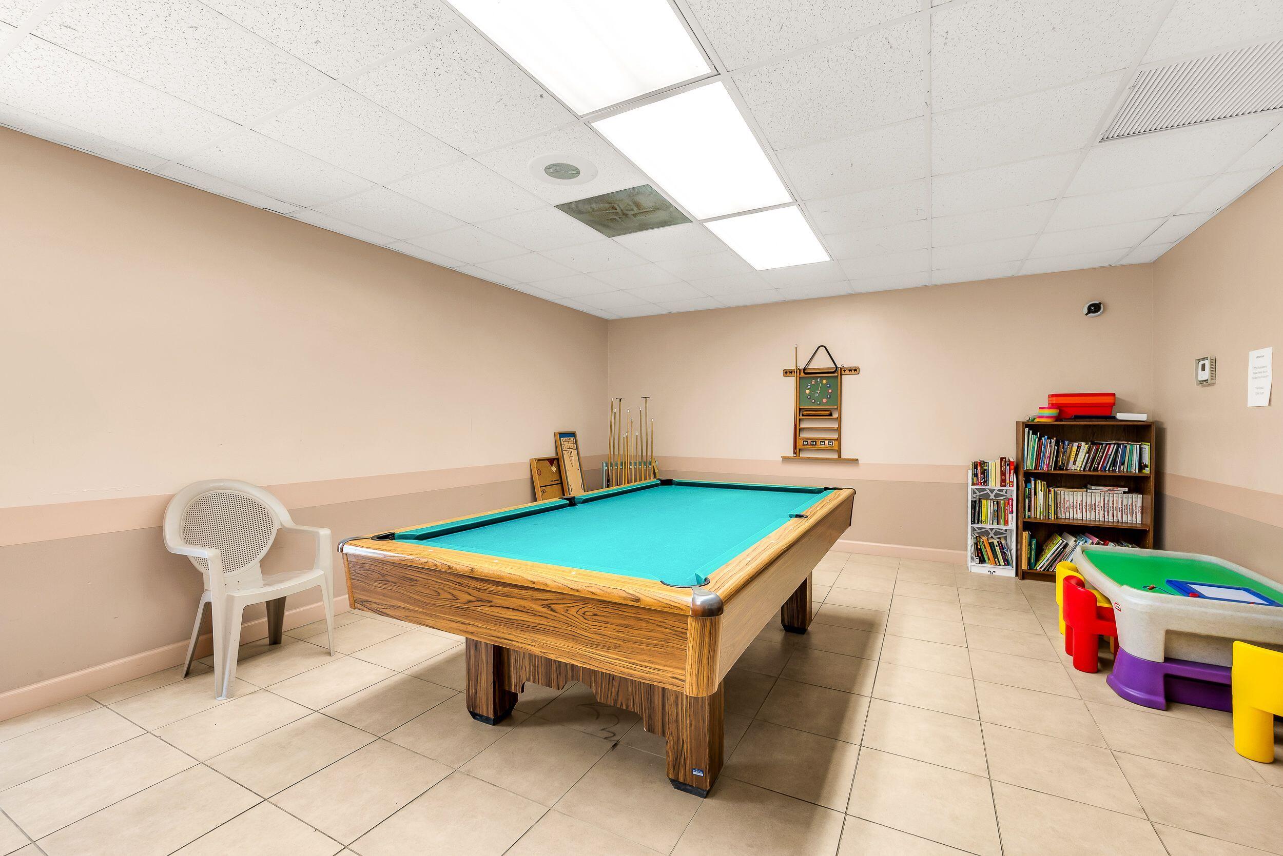 BAYWOOD VILLAGE II-D CONDO - Residential