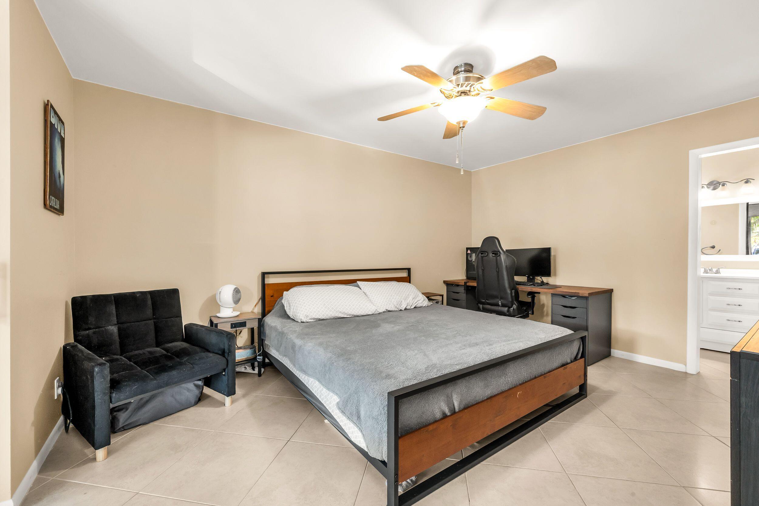 BAYWOOD VILLAGE II-D CONDO - Residential