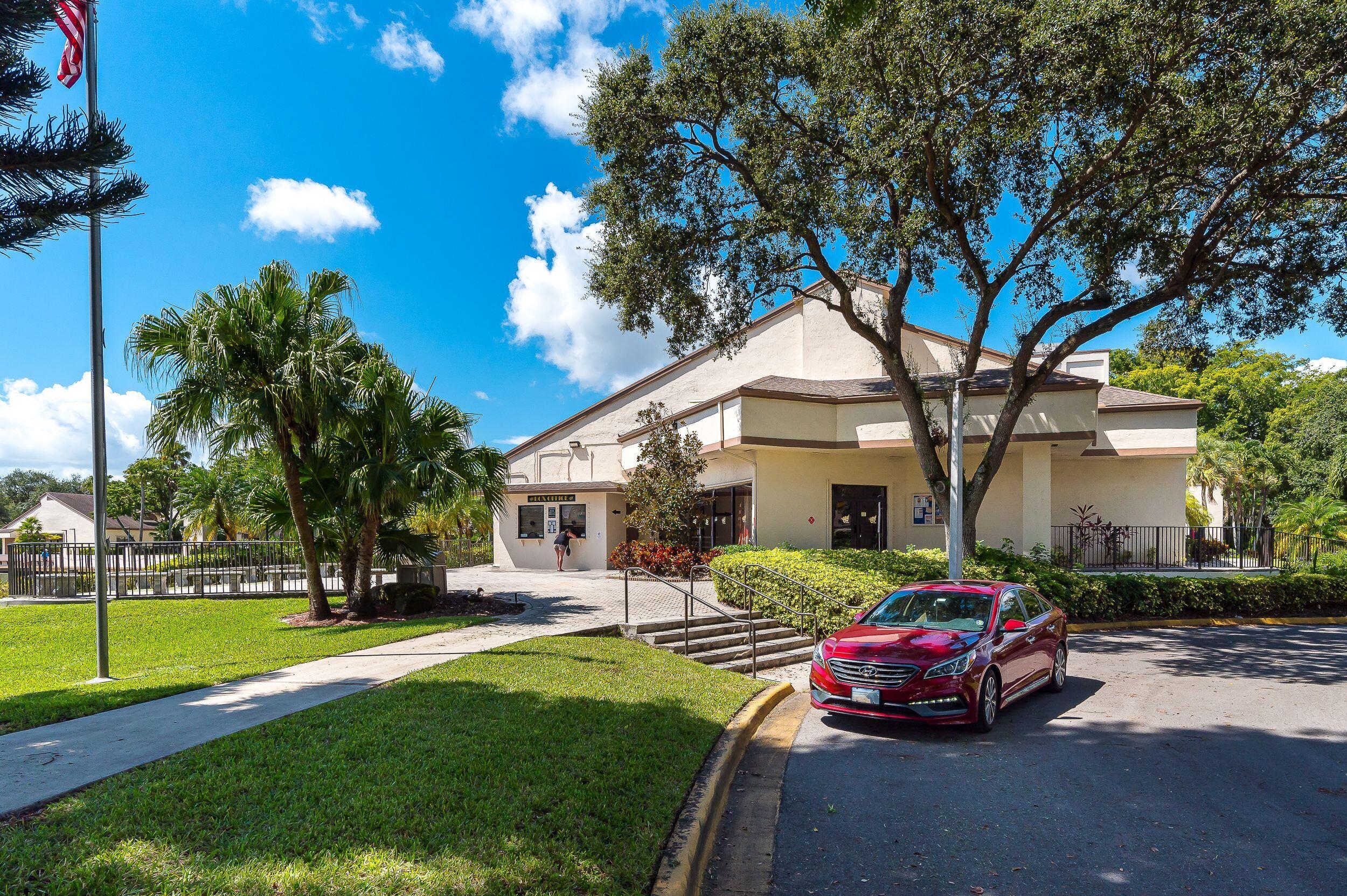 BAYWOOD VILLAGE II-D CONDO - Residential