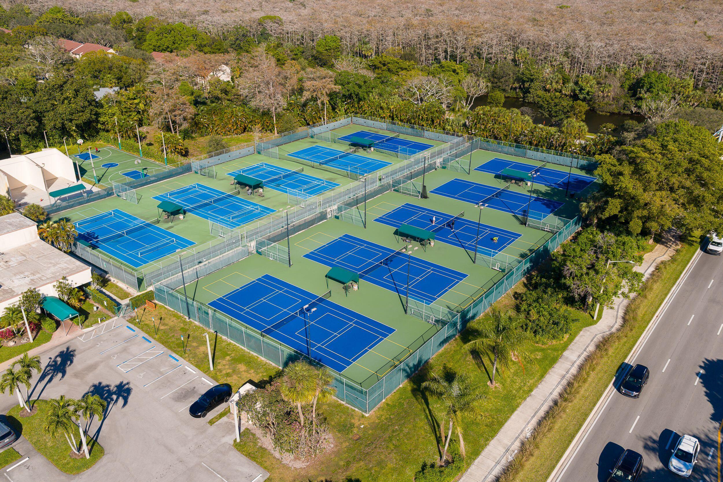 BAYWOOD VILLAGE II-D CONDO - Residential