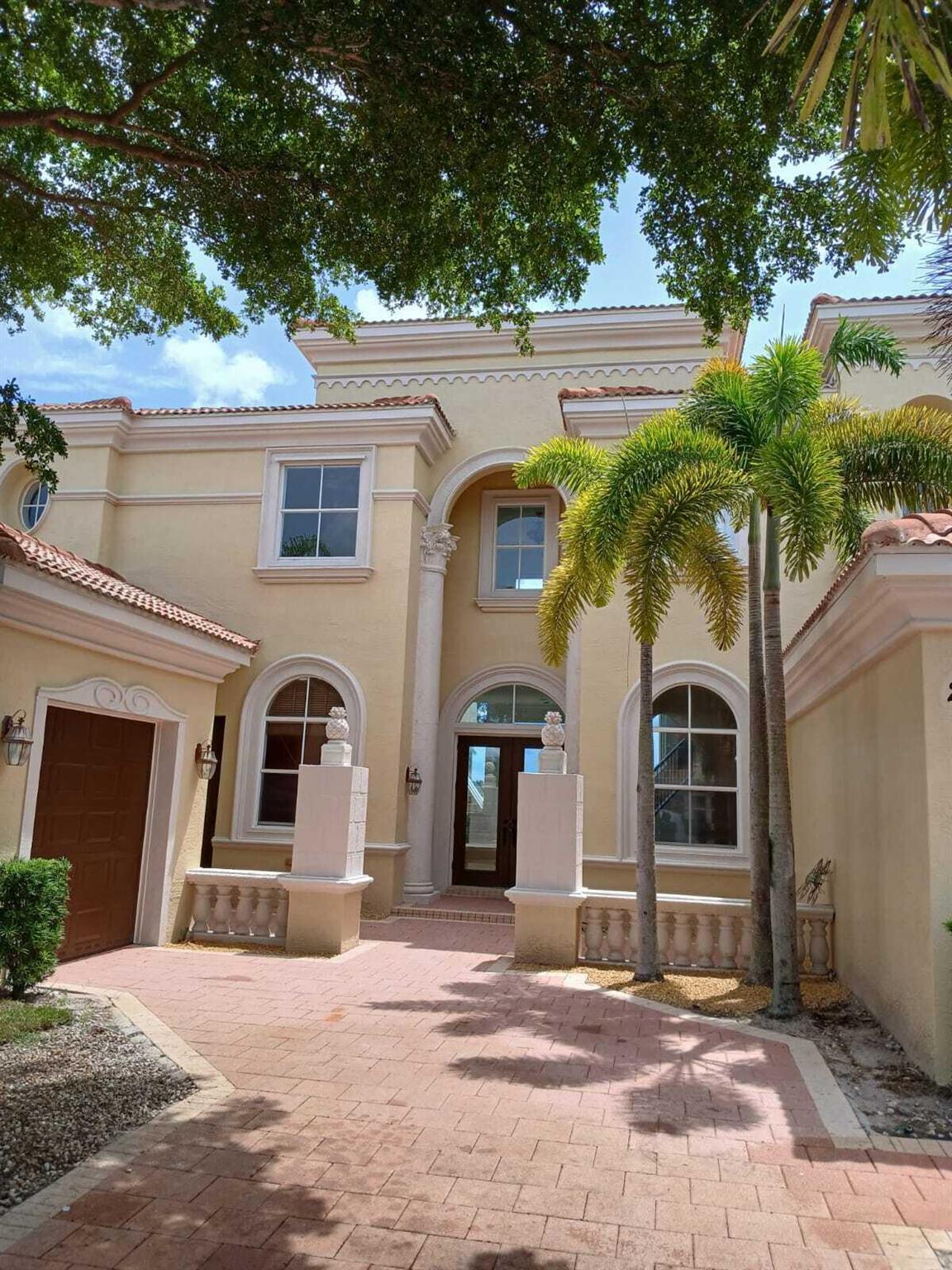 Properties 2819 Pillsbury Way