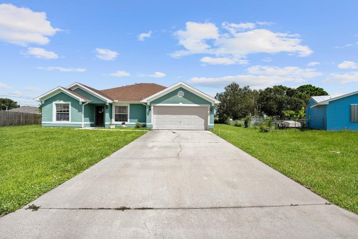 SEBASTIAN HIGHLANDS UNIT 17 - Residential