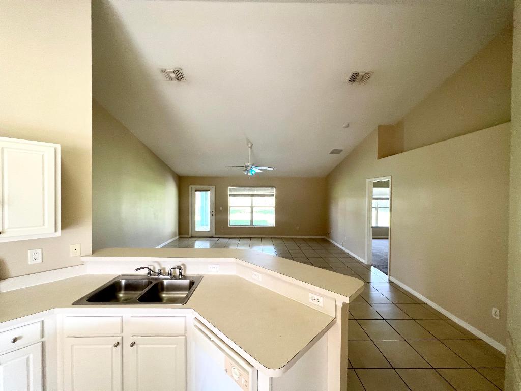 SEBASTIAN HIGHLANDS UNIT 17 - Residential