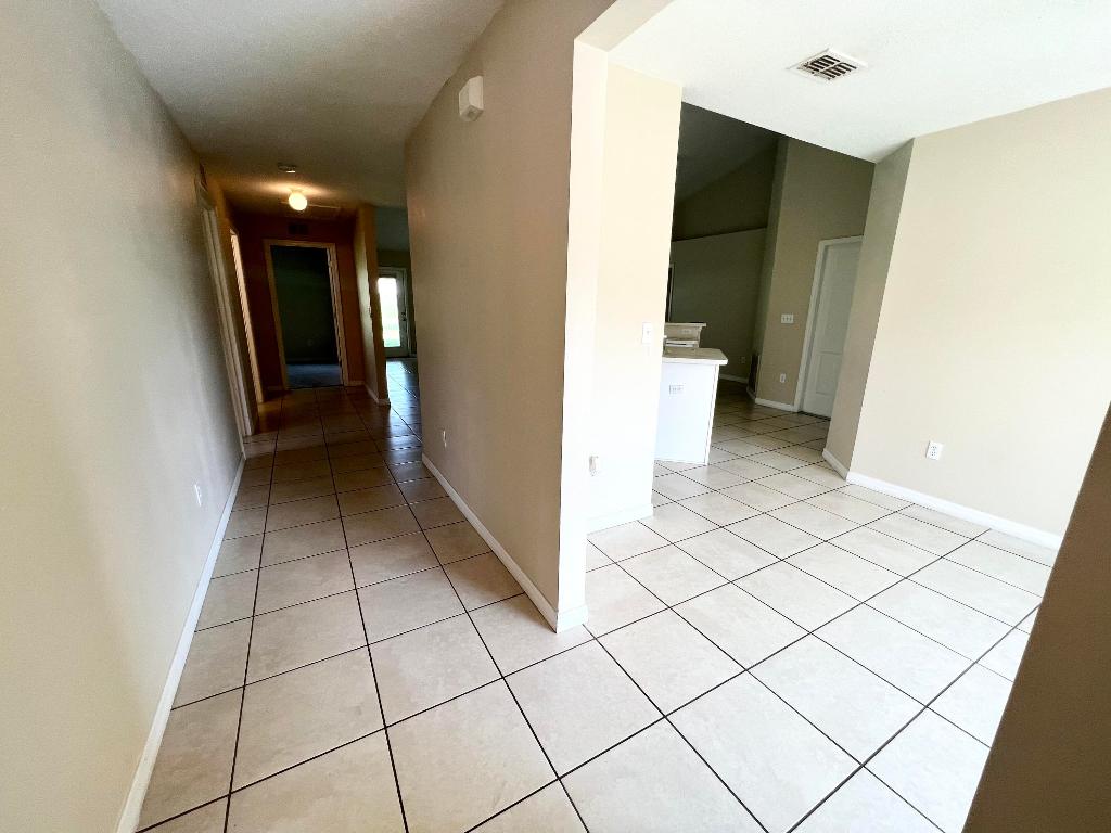 SEBASTIAN HIGHLANDS UNIT 17 - Residential