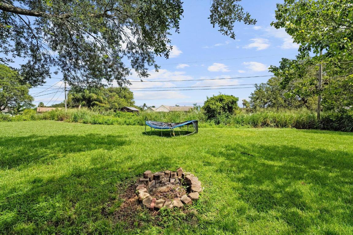 SEBASTIAN HIGHLANDS UNIT 17 - Residential