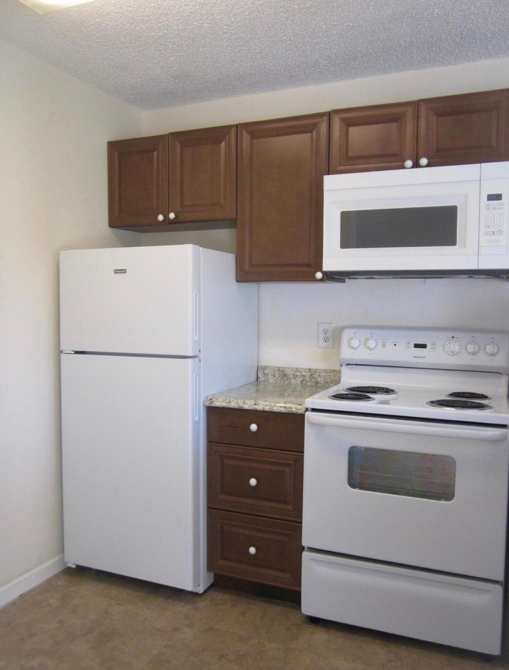 Photo of 7103 Glenmoor Drive, West Palm Beach, FL 33409 (MLS # B26029262)