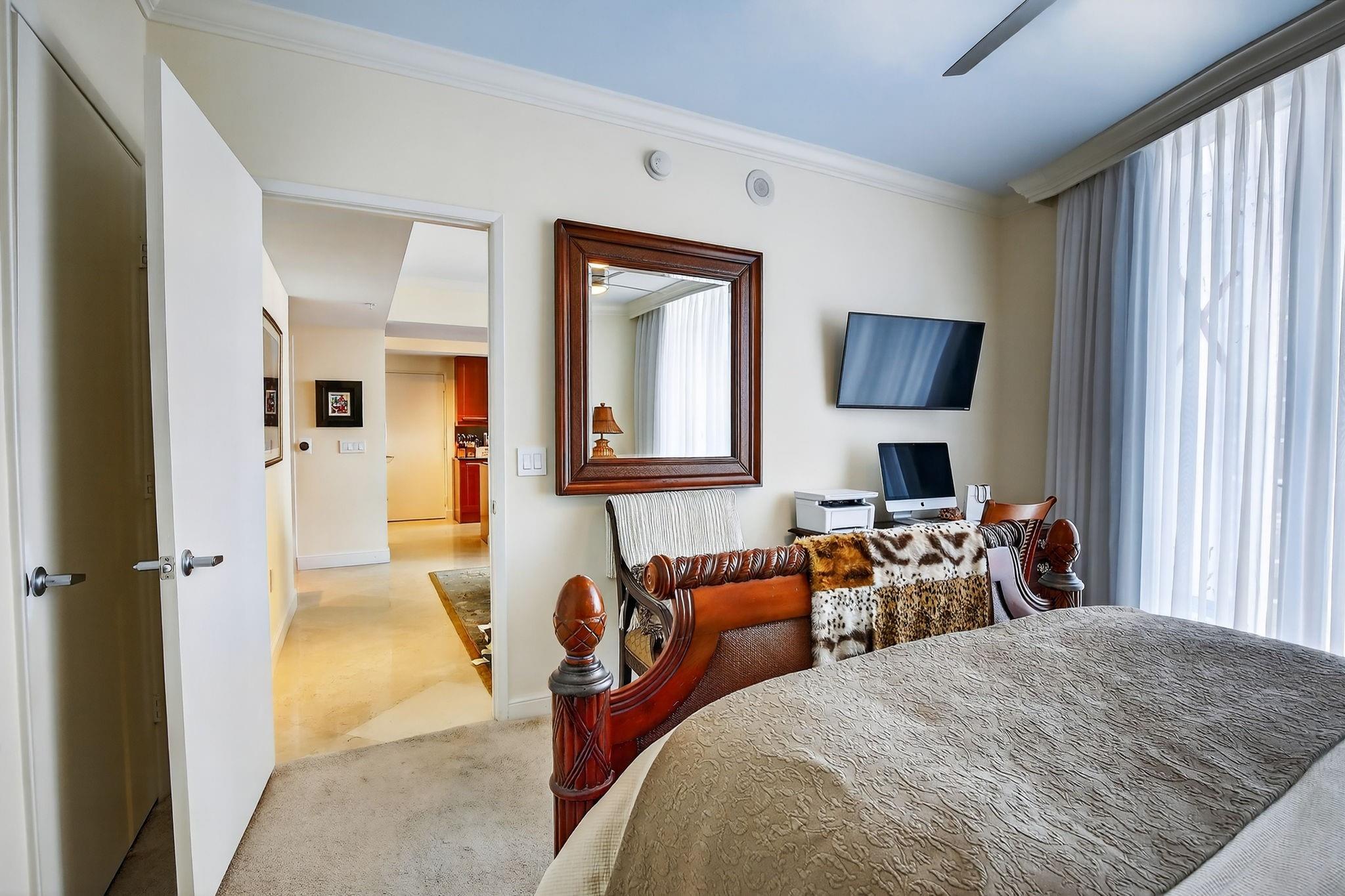 LAS OLAS RIVER HOUSE COND - Residential