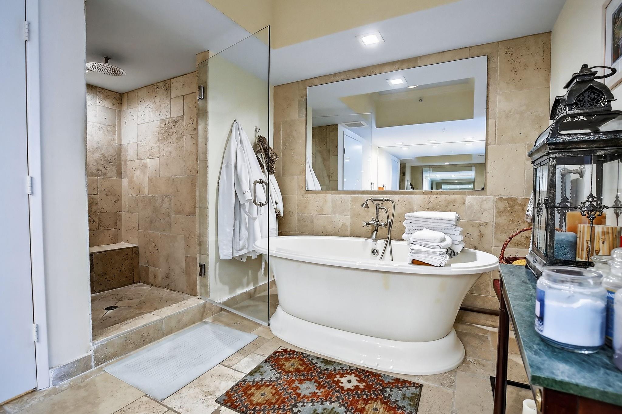 LAS OLAS RIVER HOUSE COND - Residential