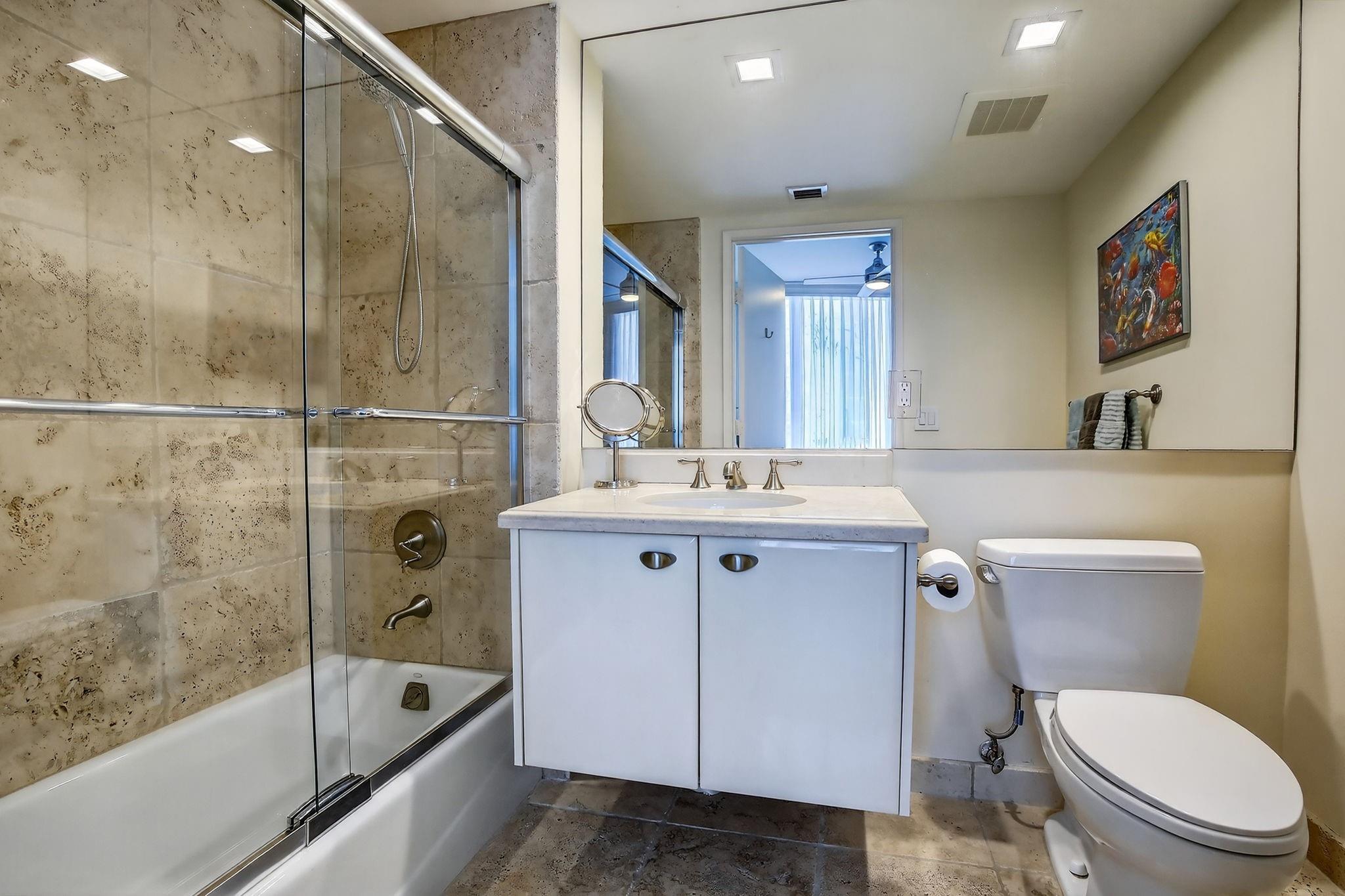 LAS OLAS RIVER HOUSE COND - Residential