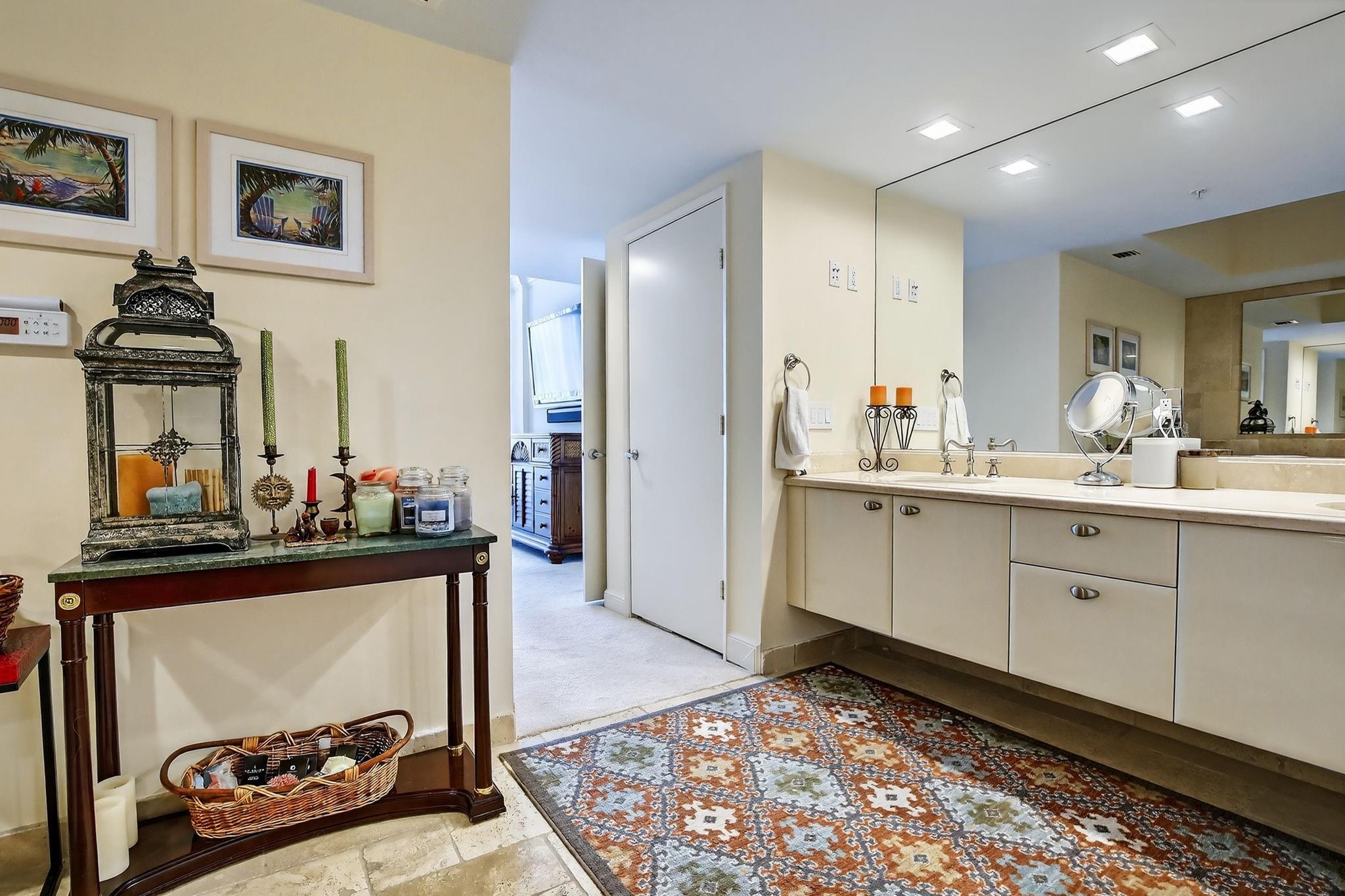 LAS OLAS RIVER HOUSE COND - Residential