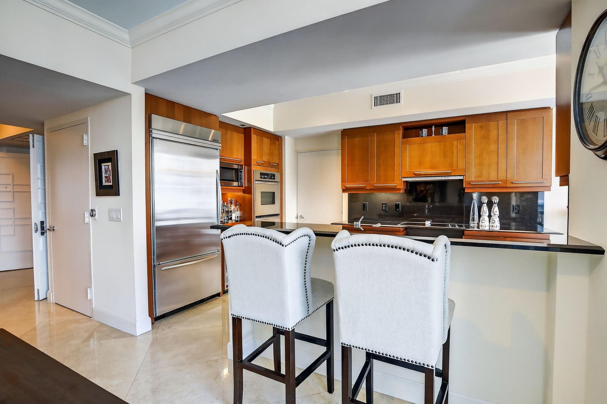 LAS OLAS RIVER HOUSE COND - Residential