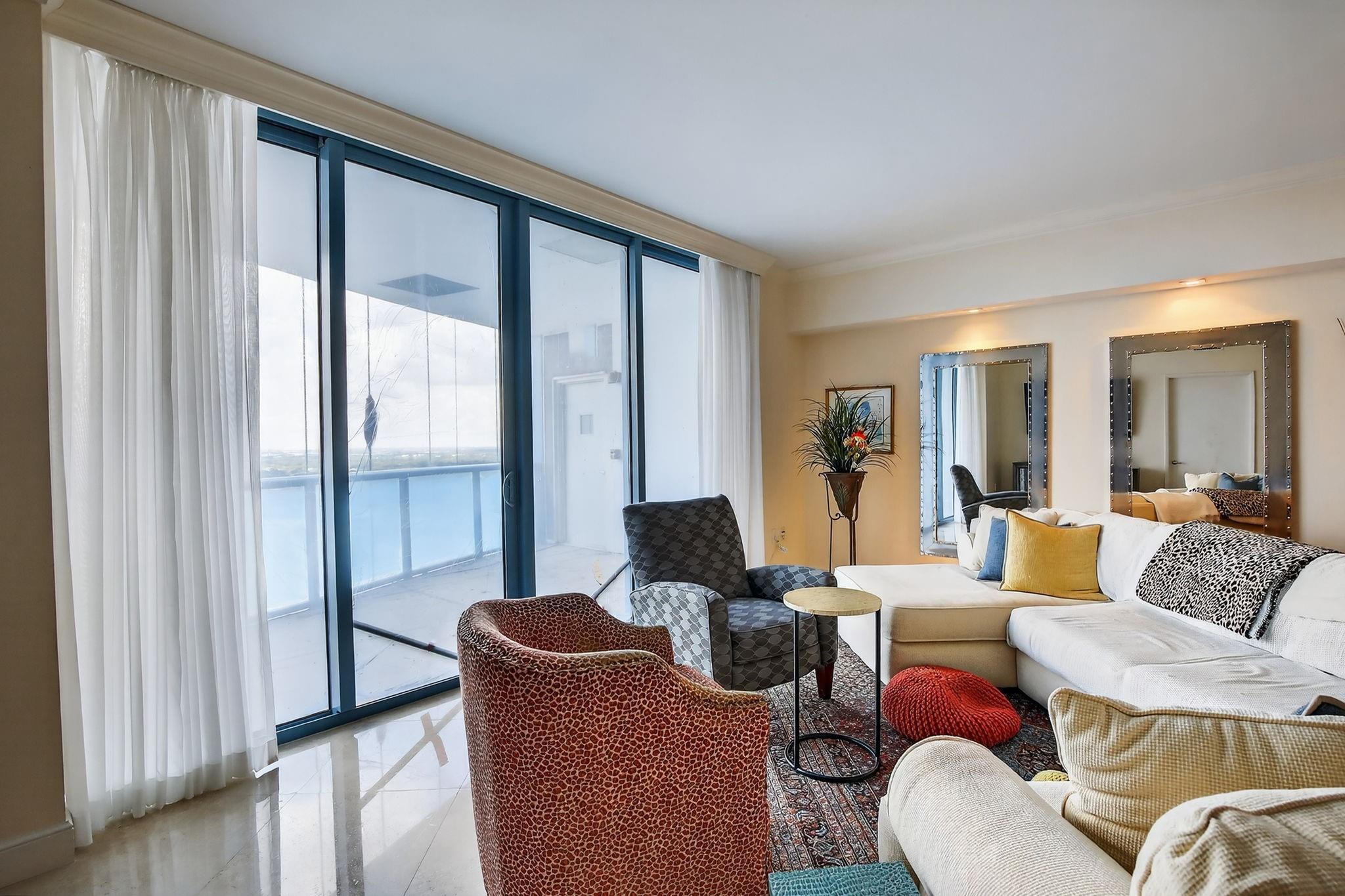 LAS OLAS RIVER HOUSE COND - Residential