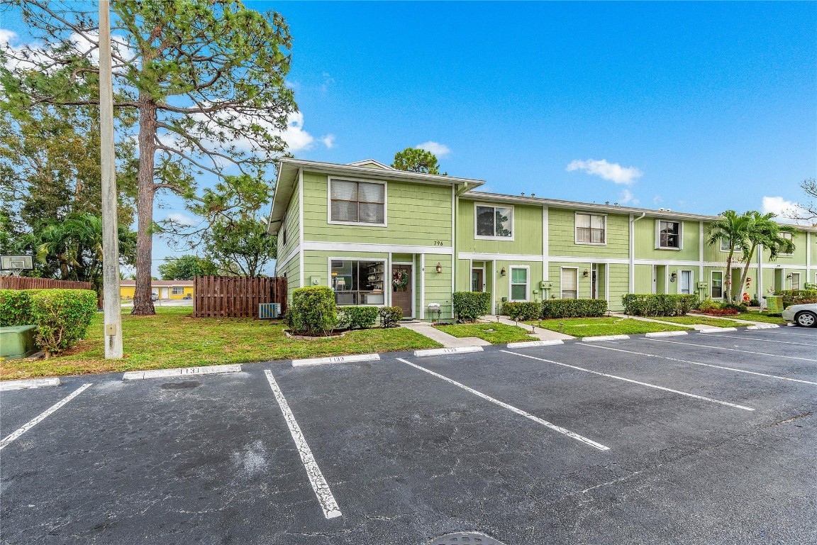 SOCIETY HILL - Residential