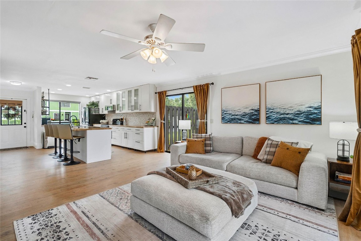 SOCIETY HILL - Residential
