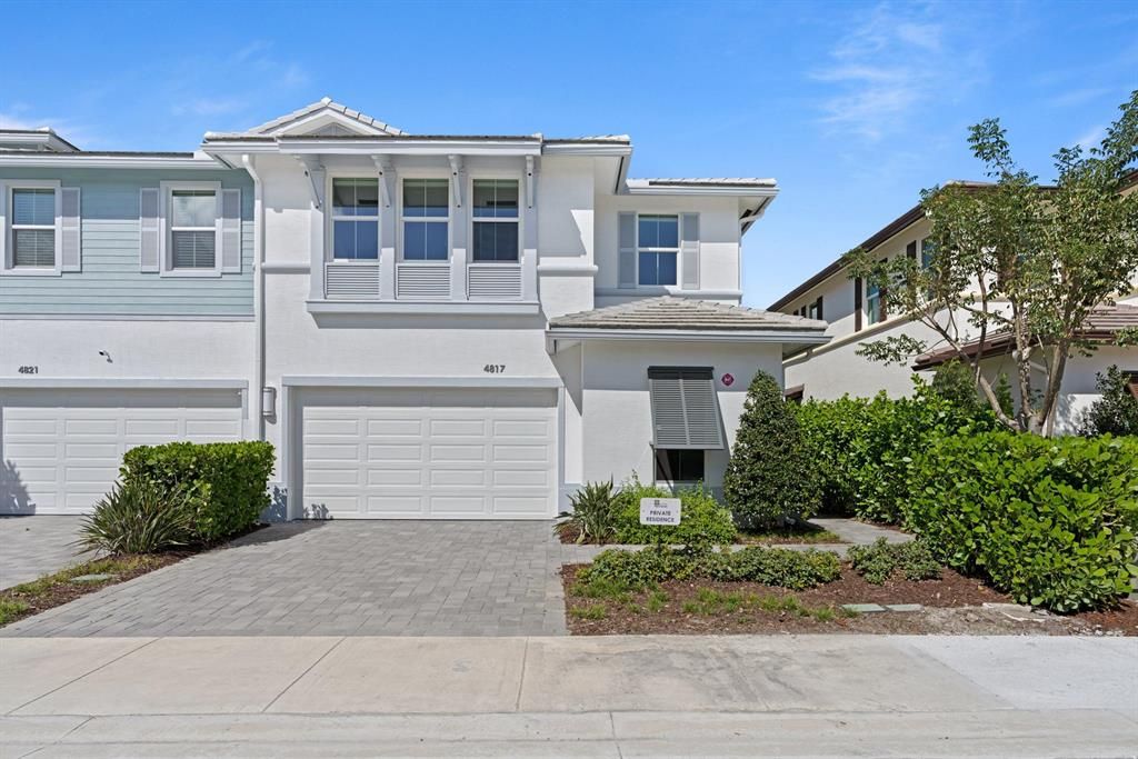 Photo of 4817 Pointe Midtown Road, Palm Beach Gardens, FL 33418 (MLS # R10779561)