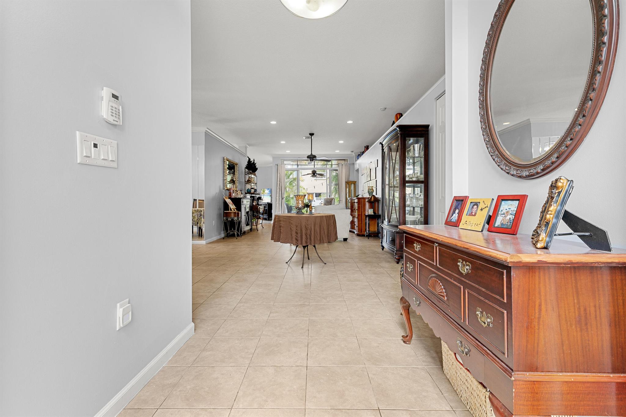 2111 Bellcrest Court Court