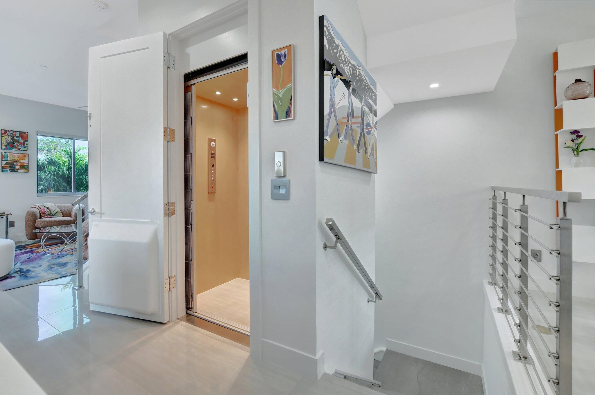SPANISH RIVER TOWNHOMES - Residential