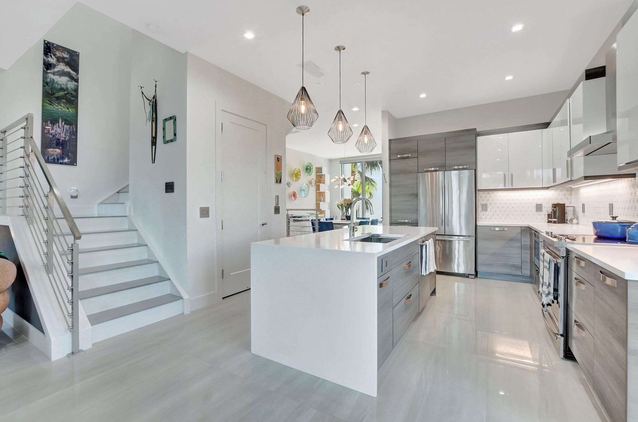 SPANISH RIVER TOWNHOMES - Residential