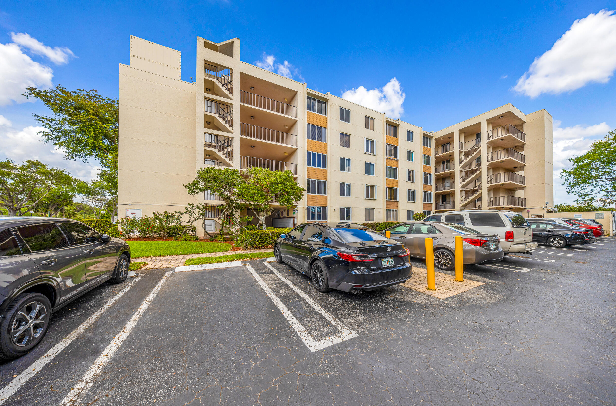 PALM COURT CONDO - Residential