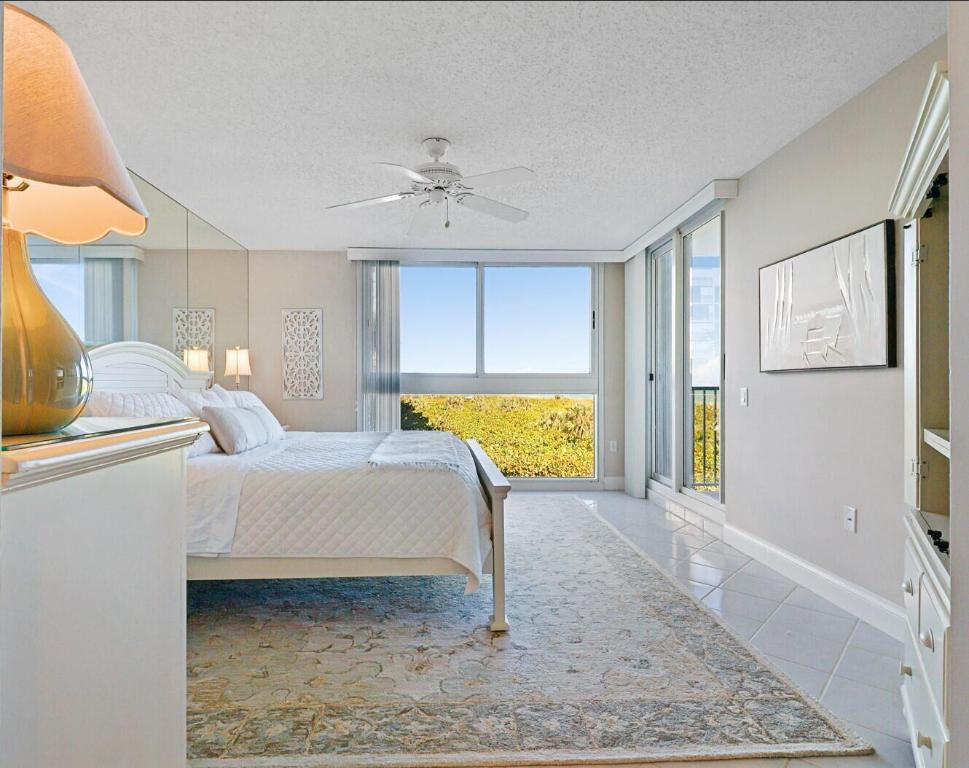 AQUANIQUE OCEAN CLUB, A CONDOMINIUM - Residential Lease